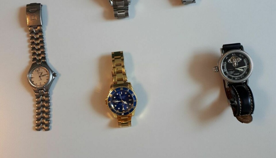 Forskellige ure af mærkerne Omega, Tissot og Rolex. Muligvis kopier.