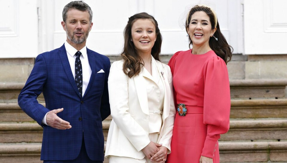 Frederik og Mary ses her med datteren prinsesse Isabella, som tidligere på året blev konfirmeret. Frederik og Mary ses her med datteren prinsesse Isabella, som tidligere på året blev konfirmeret.