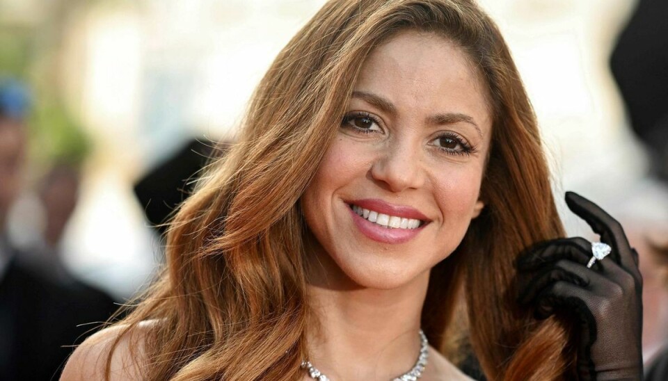 Shakira er single igen. Shakira er single igen.