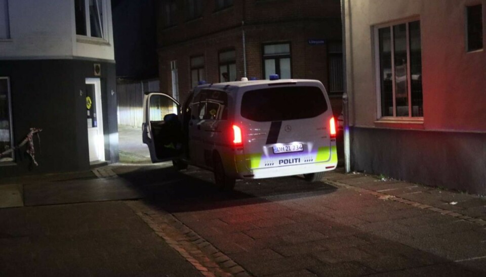 Politiet lukkede helt kvarter ned. Politiet lukkede helt kvarter ned.