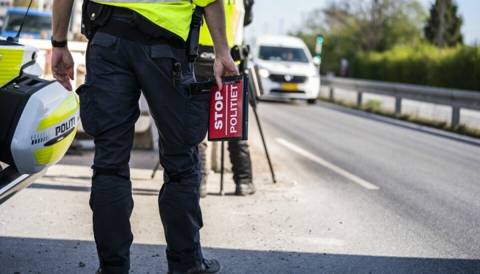 Farten skal helt ned på 30 km/t de fleste steder i byen. Farten skal helt ned på 30 km/t de fleste steder i byen.