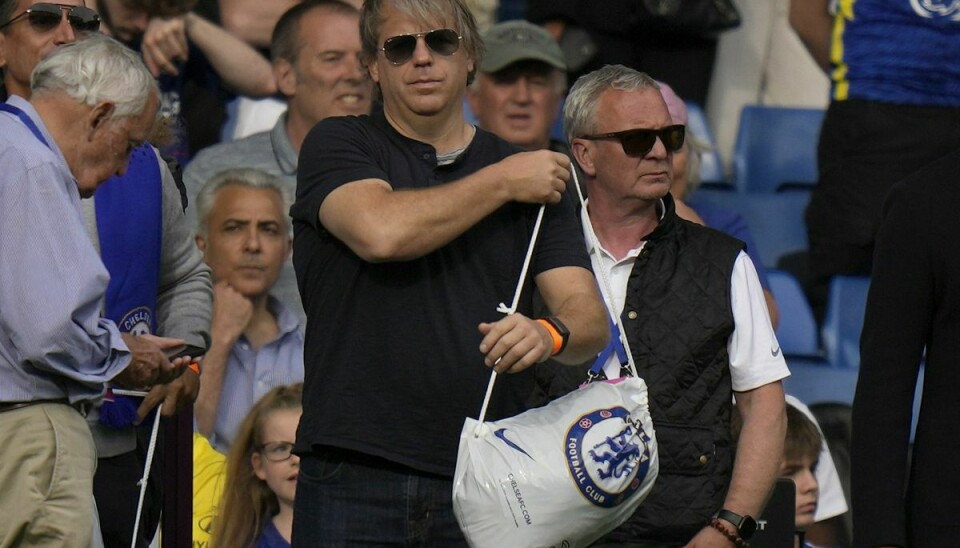 Amerikaneren Todd Boehly, som står i spidsen for et konsortium, der vil købe Chelsea, var til stede på Stamford Bridge i søndags til klubbens sidste kamp i sæsonen mod Watford.