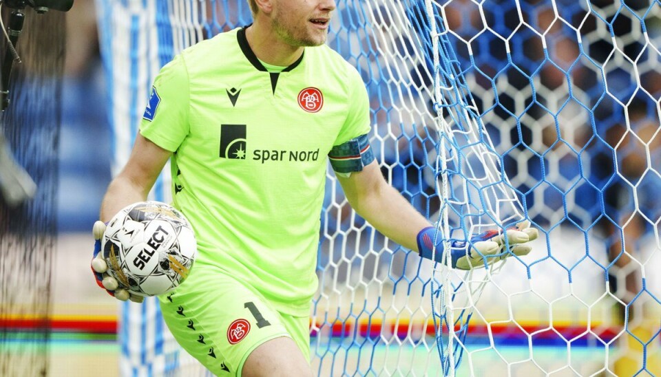 AaB's målmand Jacob Rinne er færdig i Danmark. AaB's målmand Jacob Rinne er færdig i Danmark.