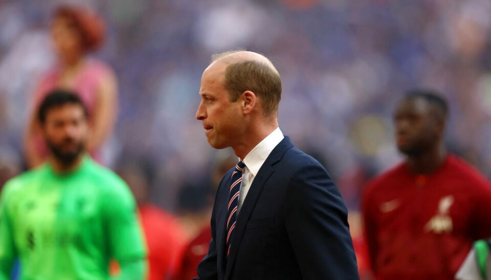 Prins William ses her ved FA Cup finalen mellem Liverpool og Chelsea på Wembley lørdag, hvor han af flere omgange blev mødt med buh-råb fra specielt Liverpool-tilhængerne. Prins William ses her ved FA Cup finalen mellem Liverpool og Chelsea på Wembley lørdag, hvor han af flere omgange blev mødt med buh-råb fra specielt Liverpool-tilhængerne.