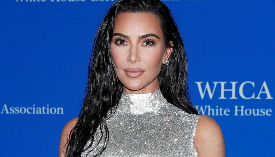 Kim Kardashian overlader ikke alverden til fantasien i en billedserie af sig selv, hun netop har delt på Instagram. Kim Kardashian overlader ikke alverden til fantasien i en billedserie af sig selv, hun netop har delt på Instagram.