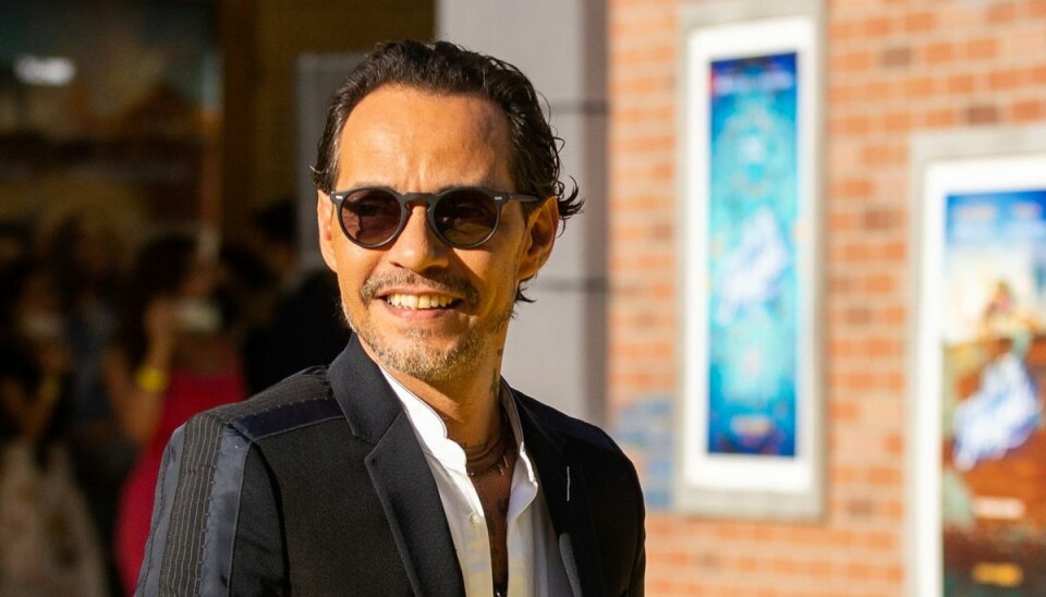 Marc Anthony har scoret en 30 år yngre model.