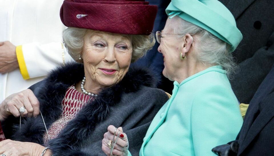Eksdronning Beatrix og dronning Margrethe ses her sammen ved fejringen af svenke kong Carl Gustafs 70-års fødselsdag den 30 april 2016.