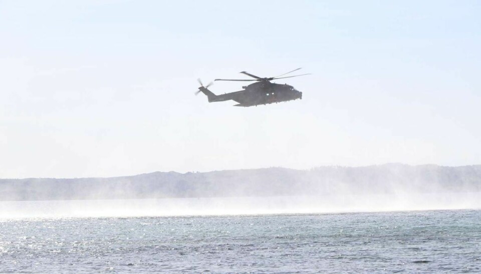 En helikopter har deltaget i eftersøgningen af den 76-årige mand. En helikopter har deltaget i eftersøgningen af den 76-årige mand.