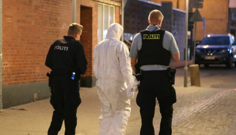 Den ene af to anholdte efter knivstikkeri i Nykøbing Sjælland fredag aften er blevet løsladt igen.