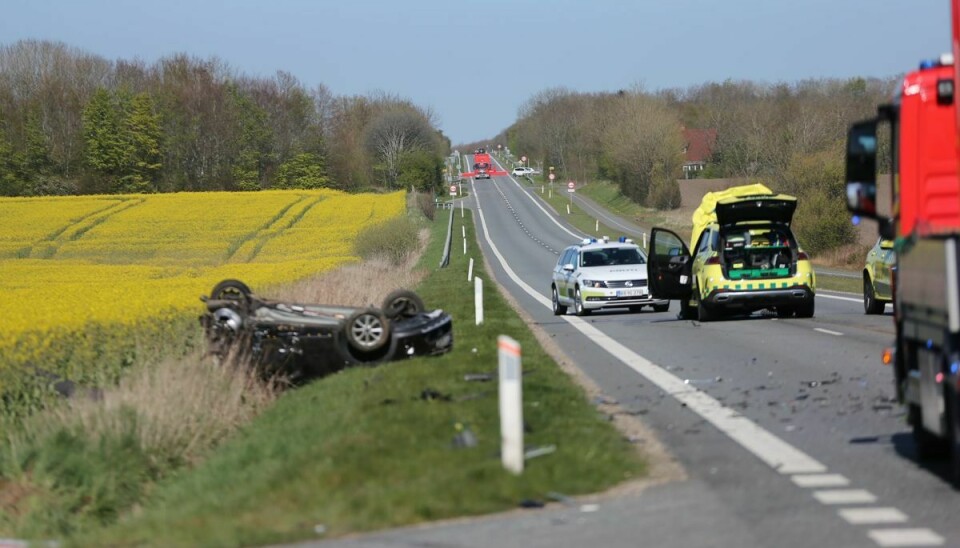 Den voldsomme ulykke skete på Rute 30 (Tingvejen) ud for Årre ved Varde.