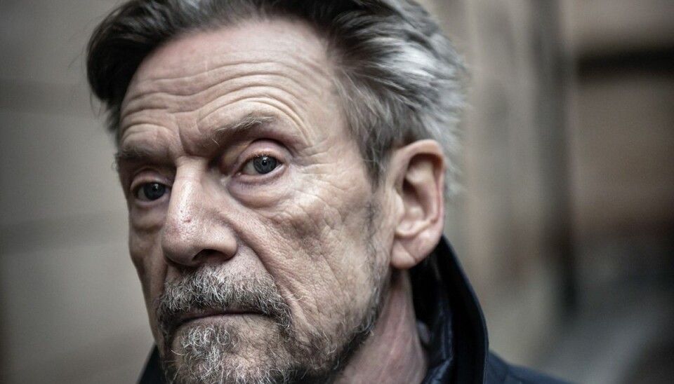 Jesper Christensen, som spiller fabriksejeren og værnemageren Karl i 'De forbandede år 2', skammede sig i mange år over, at hans far ikke havde været en del af modstandsbevægelsen. (Arkivfoto). Jesper Christensen, som spiller fabriksejeren og værnemageren Karl i 'De forbandede år 2', skammede sig i mange år over, at hans far ikke havde været en del af modstandsbevægelsen. (Arkivfoto).