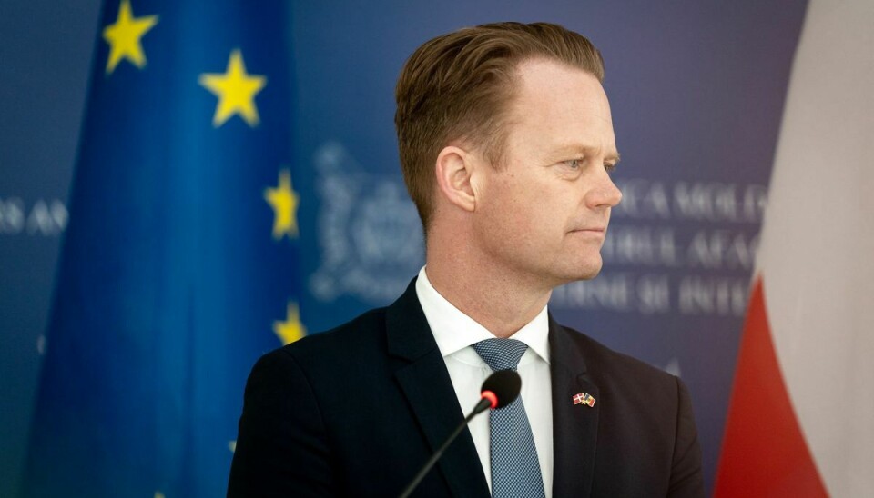 Jeppe Kofod (S) rejste 12 gange som udenrigsminister i privatfly i 2021 for omkring 3,5 millioner danske kroner, skriver B.T.