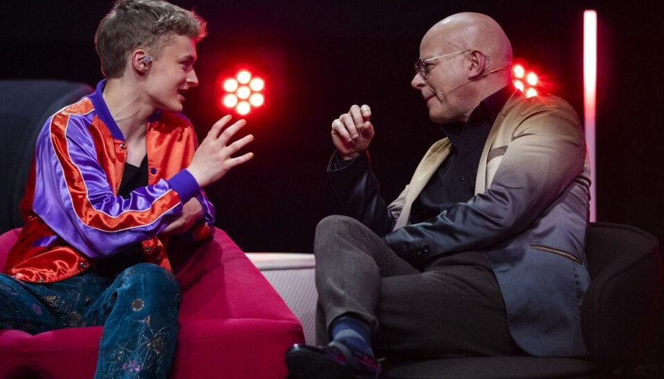 Mads Moldt kalder sin musikalske mentor, Thomas Blachman, for sin X Factor-onkel. - Han har i hvert fald ikke skræmt mig helt væk. Han har været sød og venlig mod mig. Og også med sine andre deltagere. Det har været så fint, siger Mads Moldt. (Arkivfoto). Mads Moldt kalder sin musikalske mentor, Thomas Blachman, for sin X Factor-onkel. - Han har i hvert fald ikke skræmt mig helt væk. Han har været sød og venlig mod mig. Og også med sine andre deltagere. Det har været så fint, siger Mads Moldt. (Arkivfoto).