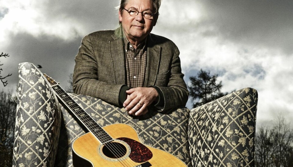 Guitaren er Erik Grips trofaste følgesvend. (Arkivfoto). Guitaren er Erik Grips trofaste følgesvend. (Arkivfoto).