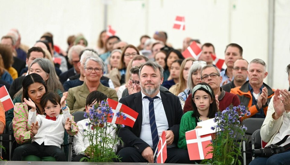 Folketinget afholder statsborgerskabsdag i Folketinget søndag, hvor der er rekordmange. Folketinget afholder statsborgerskabsdag i Folketinget søndag, hvor der er rekordmange.