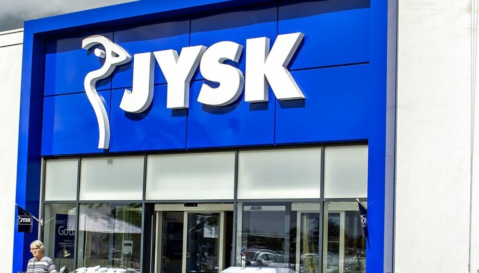 Ukraine-krigen har allerede haft store konsekvenser for Jysk, der har trukket sig ud af Rusland - nu må en kæmpe investering også udskydes. Ukraine-krigen har allerede haft store konsekvenser for Jysk, der har trukket sig ud af Rusland - nu må en kæmpe investering også udskydes.