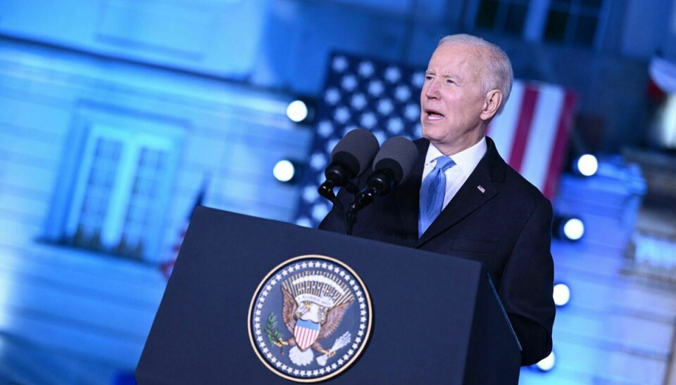 Præsident Joe Biden giver tale ved Royal Castle i Warsawa, Polen, lørdag.