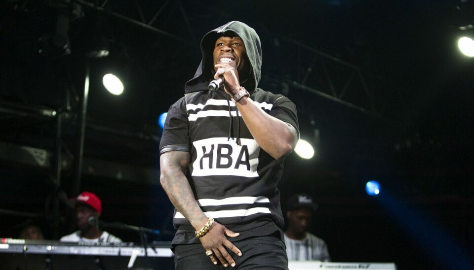 Den amerikanske rapper 50 Cent er blandt de i alt 34 solister og bands, man kan opleve til Fredagsrock i år. På billedet spiller han på Skanderborg Festival i 2014. Den amerikanske rapper 50 Cent er blandt de i alt 34 solister og bands, man kan opleve til Fredagsrock i år. På billedet spiller han på Skanderborg Festival i 2014.