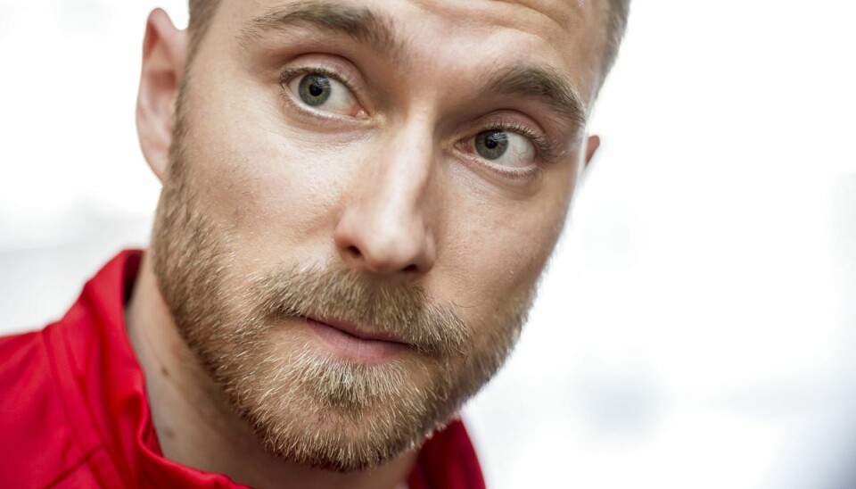 Nyt om Eriksen: - Lad os se Christian Eriksen skal vente lidt, før han kan få debut for Brentford. Det siger træner Thomas Frank.