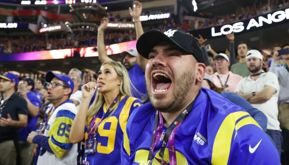 Euforiske fans fejrede sejren, da Los Angeles Rams vandt Super Bowl med en 23-20-sejr over Cincinnati Bengals.