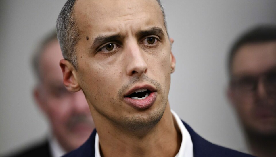 Udlændinge- og integrationsminister Mattias Tesfaye (S) får kritik for endnu ikke at have sat navn på et modtageland Udlændinge- og integrationsminister Mattias Tesfaye (S) får kritik for endnu ikke at have sat navn på et modtageland