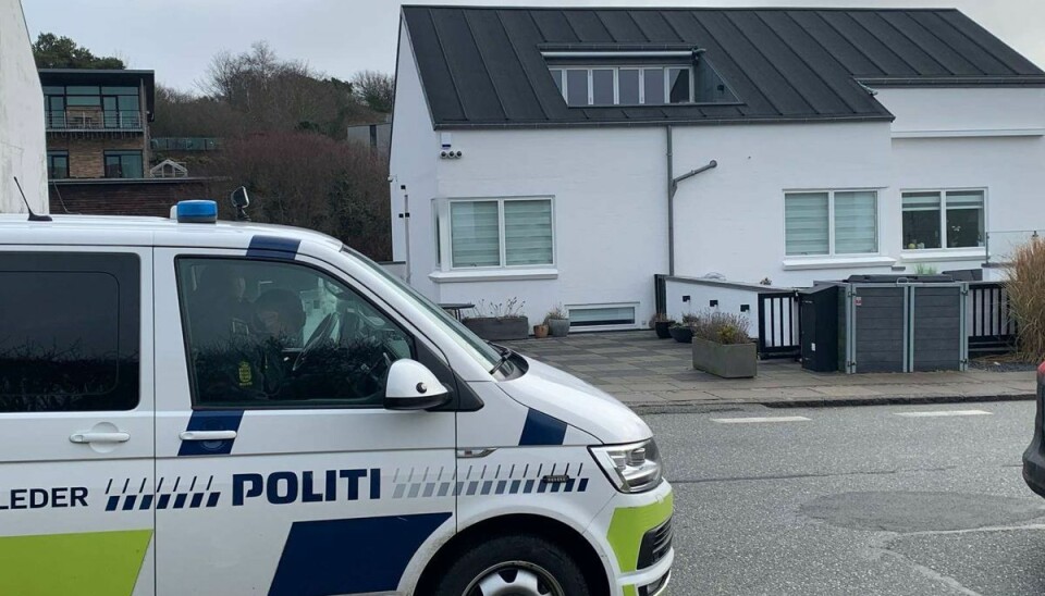 En mand er anholdt for drabet på sin samlever