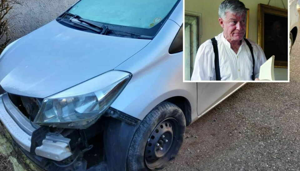 79-årige Niels Vandrefalk kørte fast i en busgrav og fik totalskadet sin bil.