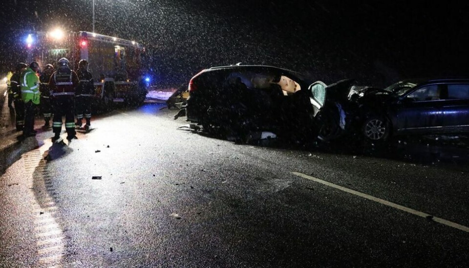 En 13-årig dreng mistede livet i den tragiske trafikulykke, hvor faren kørte bilen. En 13-årig dreng mistede livet i den tragiske trafikulykke, hvor faren kørte bilen.