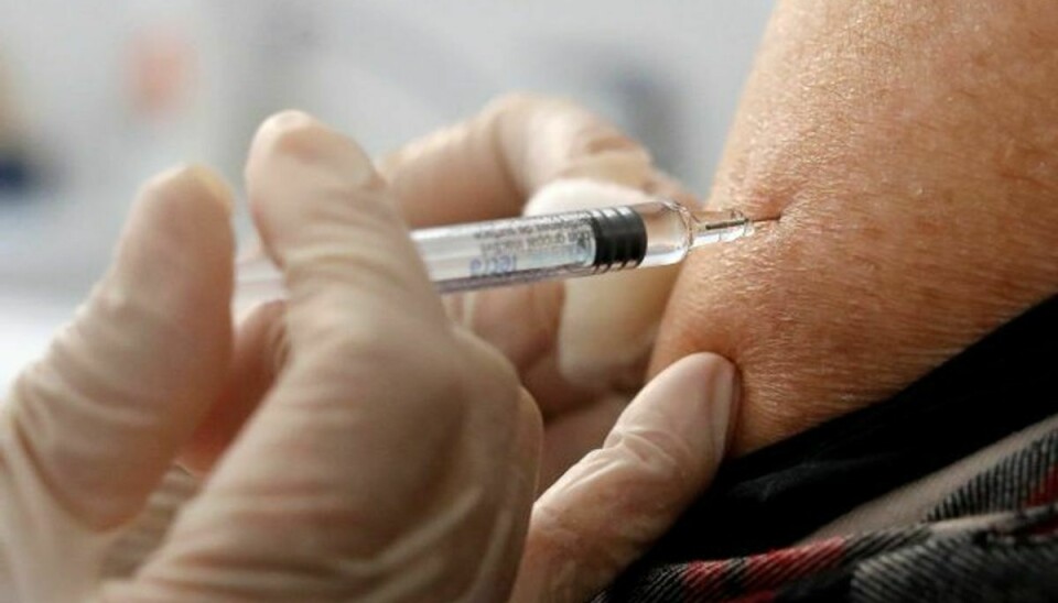 Sundhedsmyndighederne anbefaler, at man lader sig vaccinere hvis man er i risikogruppe.