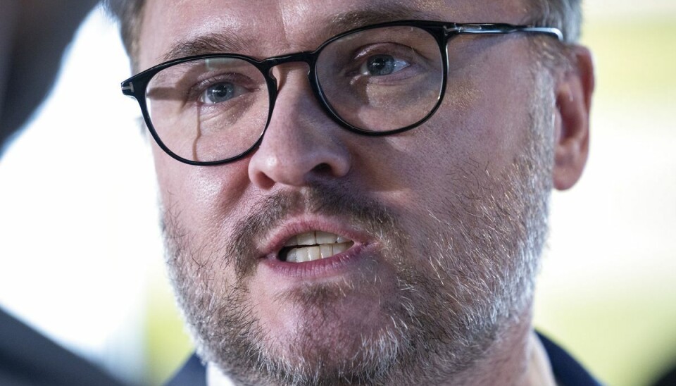 Klima-, energi- og forsyningsminister Dan Jørgensen åbner mulighed for en økonomisk håndsrækning til en halv million husstande Klima-, energi- og forsyningsminister Dan Jørgensen åbner mulighed for en økonomisk håndsrækning til en halv million husstande
