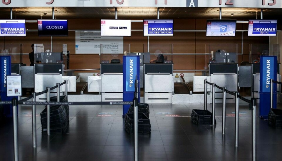 Der er tomt ved Ryanairs check-in-skranke i Terminal 1 i lufthavnen i Charleroi i Belgien, hvor selskabets kabinepersonale strejker.