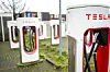 Teslas hurtigladere kan lade med en effekt på mellem 150 og 250 kilowatt, hvilket nedbringer ladetiden betragteligt i forhold til eksempelvis en hjemmelader.
