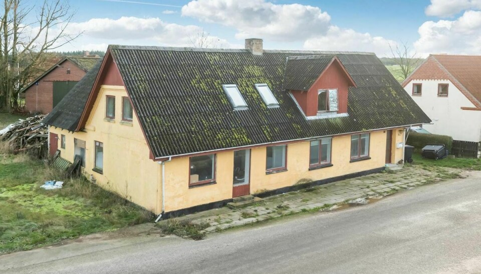 Sådan ser Danmarks billigste villa ud ved første øjekast.