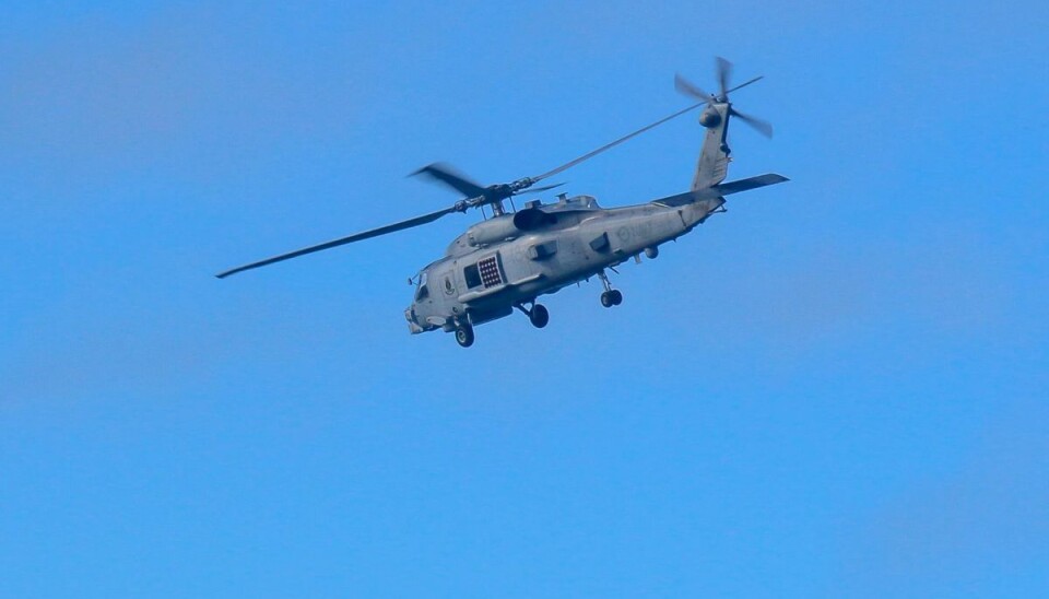 Helikoptere er indsat i arbejdet med at finde ligene efter de omkomne ved helikopterstyrtet ud for Queensland i Australien. Helikoptere er indsat i arbejdet med at finde ligene efter de omkomne ved helikopterstyrtet ud for Queensland i Australien.