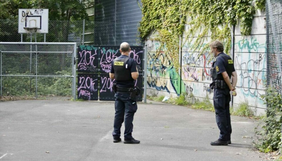 En 22-årig mand har erkendt sig skyldig og har fået to et halvt års fængsel. En 22-årig mand har erkendt sig skyldig og har fået to et halvt års fængsel.