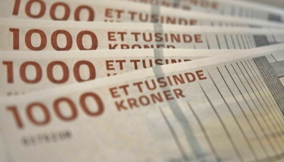 En mand var angiveligt i besiddelse af et stort beløb i falske penge. Nu er han varetægtsfængslet. En mand var angiveligt i besiddelse af et stort beløb i falske penge. Nu er han varetægtsfængslet.