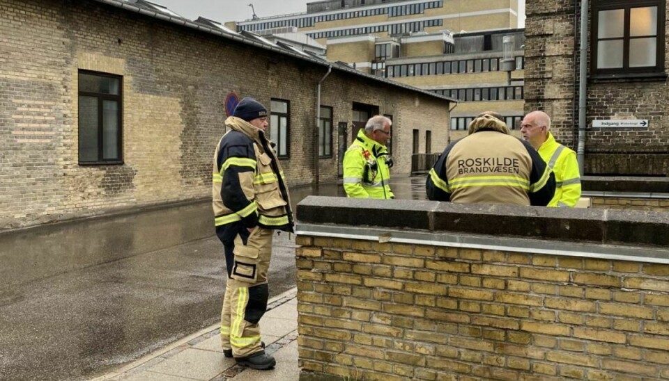Blot halvanden time efter meldingen er Roskilde Brandvæsen klar til at forlade Roskilde Sygehus. Foto: Presse-fotos.dk