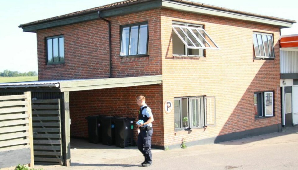 Manden blev anholdt stille og rolig ved sin bolig. Foto: Presse-fotos.dk