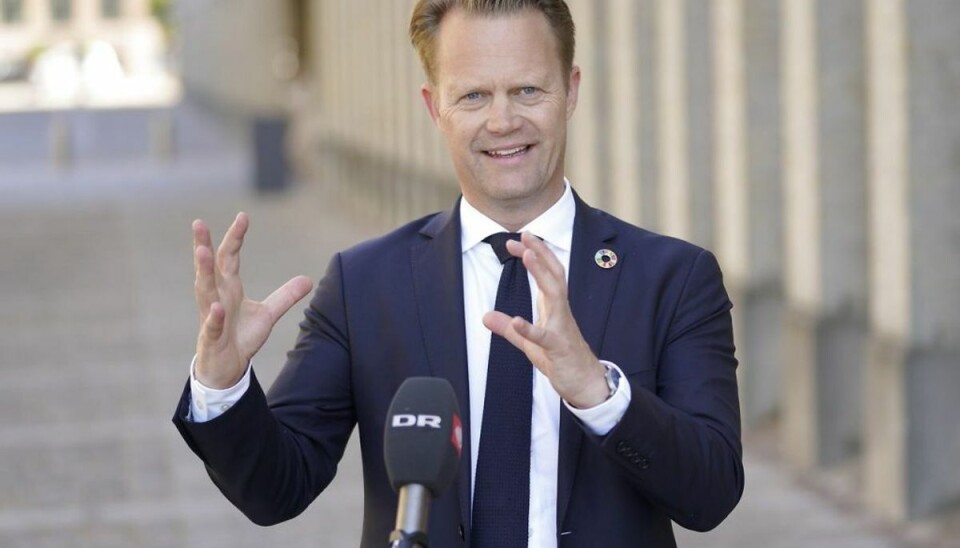 Udenrigsminister Jeppe Kofod udtaler sig om de nye rejsevejledninger i København, torsdag den 25. juni 2020. Foto: Scanpix