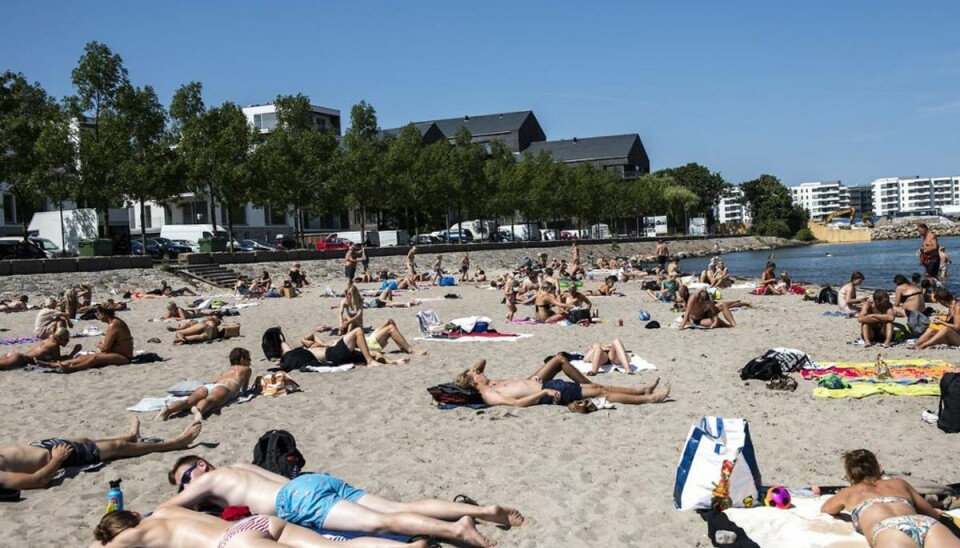 Ny prognose for juli: Sommervejret gør comeback I den nyeste prognose for juli vender sommervejret med solskin og varme tilbage. Foto: Sofie Mathiassen/Ritzau Scanpix