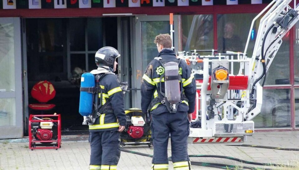 Tidligt torsdag morgen brød en brand ud på Gjellerupskole. Foto: Øxenholt Foto