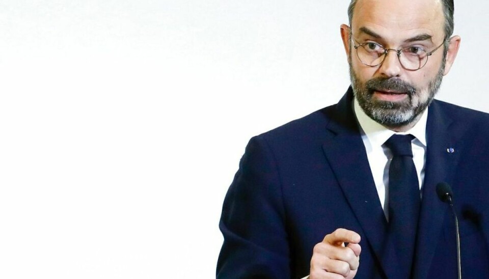 Hel regering går af Frankrigs premierminister Edouard Philippe skal ære borgmester. Foto: Scanpix