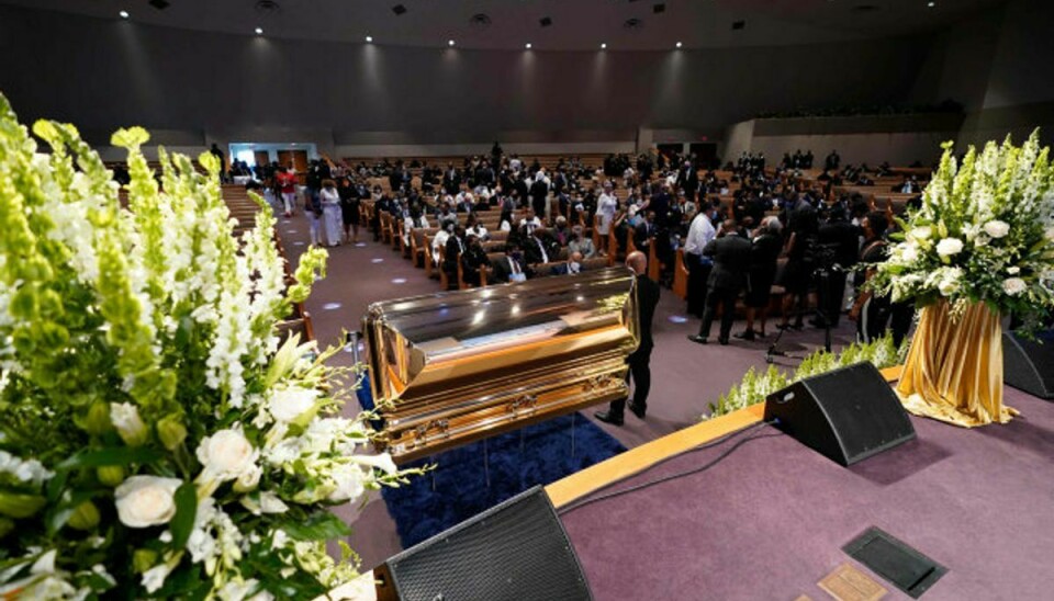 George Floyd, der blev 46 år, begraves i dag. Begravelsen begyndte klokken 18.00 i kirken The Fountain of Praise i Houston, Texas. Foto: David J. Phillip/AFP