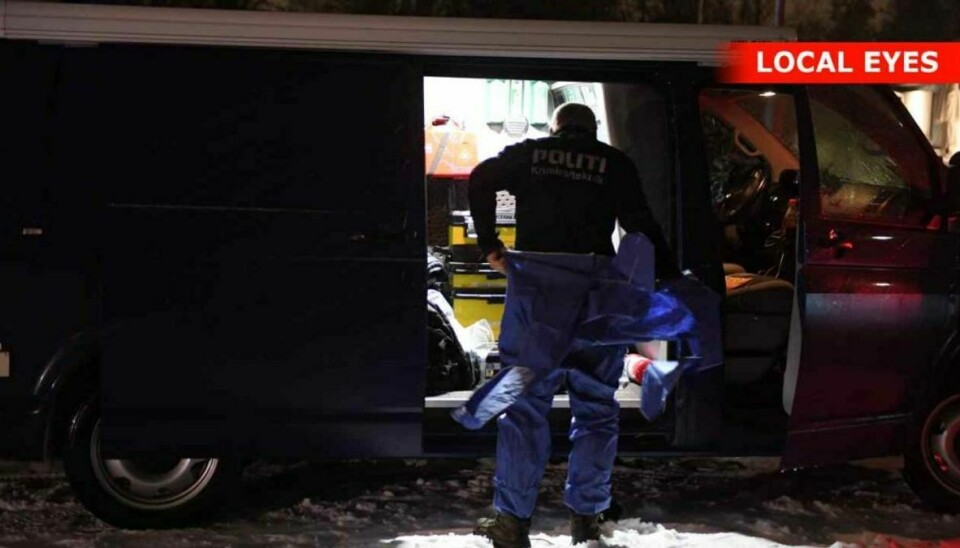 En mand og kvinde er fundet døde i et badekar i en villa i Sæby. Foto: Local Eyes