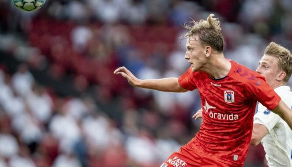 AGF vil holde sammen på det bedste hold i årtier AGF’s Sebastian Hausner er i duel med FC Københavns Mikkel Kaufmann i søndagens opgør i Parken. Foto: Mads Claus Rasmussen/Scanpix