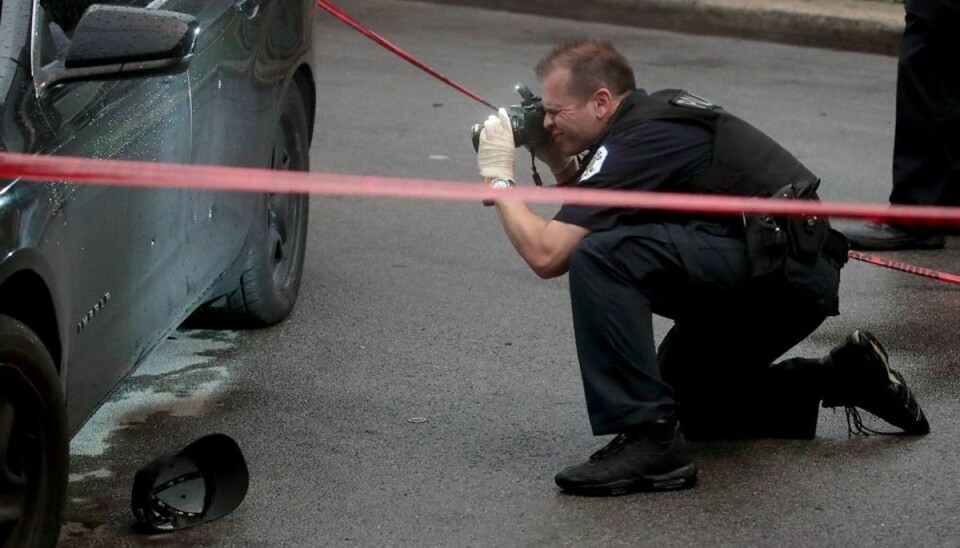 Der blev fundet skudhuller på flere biler. Foto: Scott Olson/Getty Images/AFP