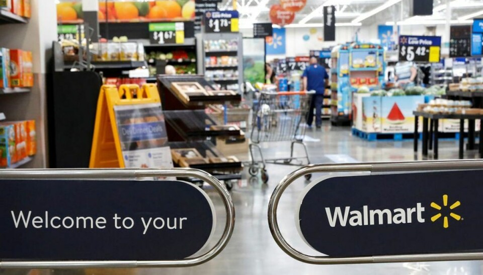 Par bar masker med nazikors på indkøb Et par bar ansigtsmasker med nazikors på, da de handlede i Walmart. Det endte med at politiet blev tilkaldt. Foto: REUTERS/Brendan McDermid