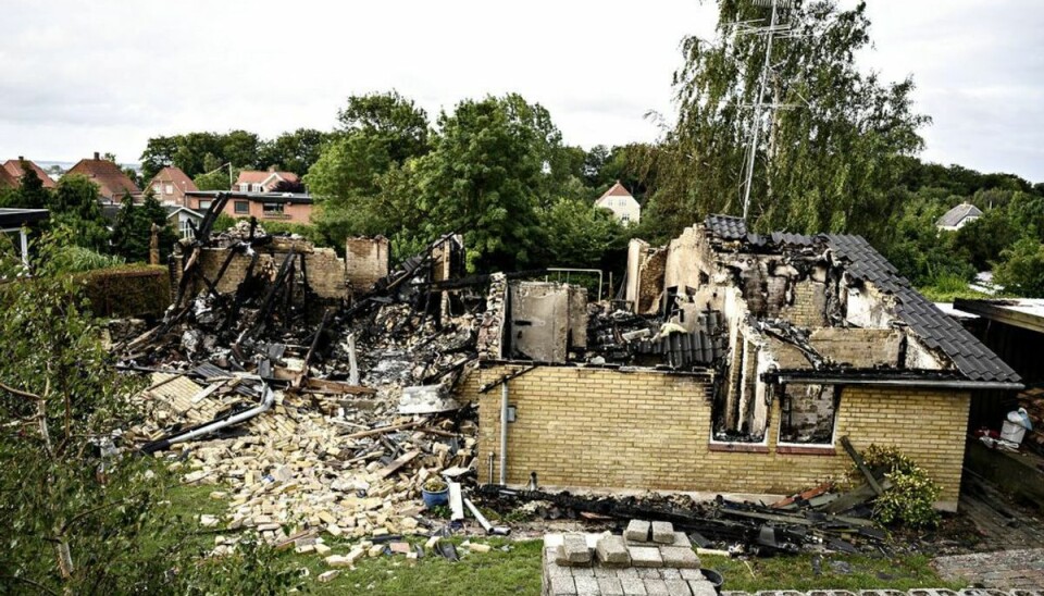 Den 55-årige kvinde, der blev skadet ved branden, vil politiet heller ikke fortælle meget om. Foto: Michael Bager/Ritzau Scanpix