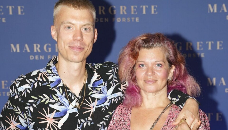 Sådan så det ud i september - kort tid efter brød radioværten Sara Bro og tilrettelæggeren Lasse Lund forlovelsen. (Arkivfoto). Sådan så det ud i september - kort tid efter brød radioværten Sara Bro og tilrettelæggeren Lasse Lund forlovelsen. (Arkivfoto).
