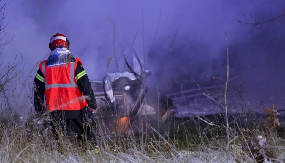 En campingvogn er brudt i brand. En campingvogn er brudt i brand.